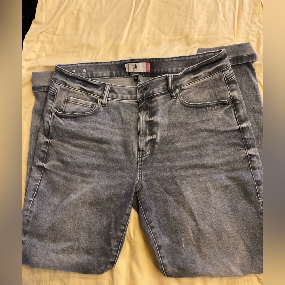 CAbi Women’s Gray Slim Jeans